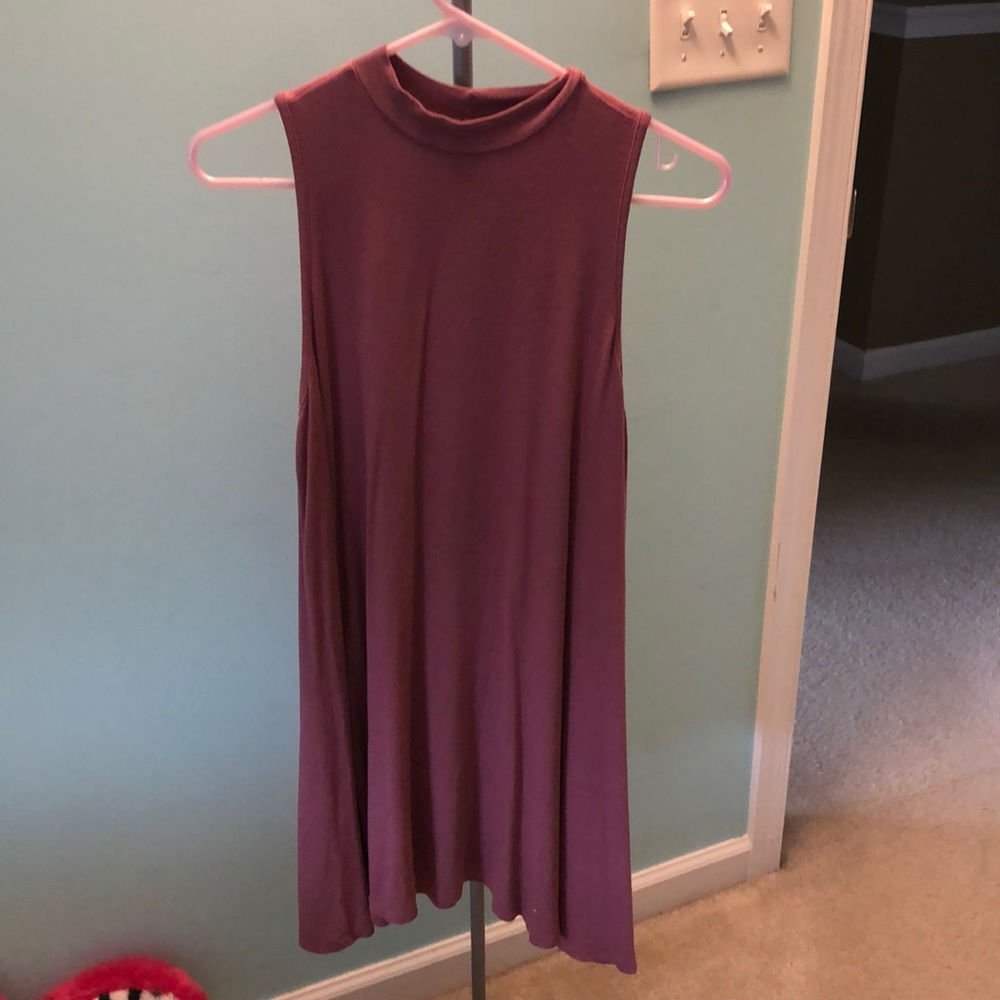 Dark pink sleeveless dress